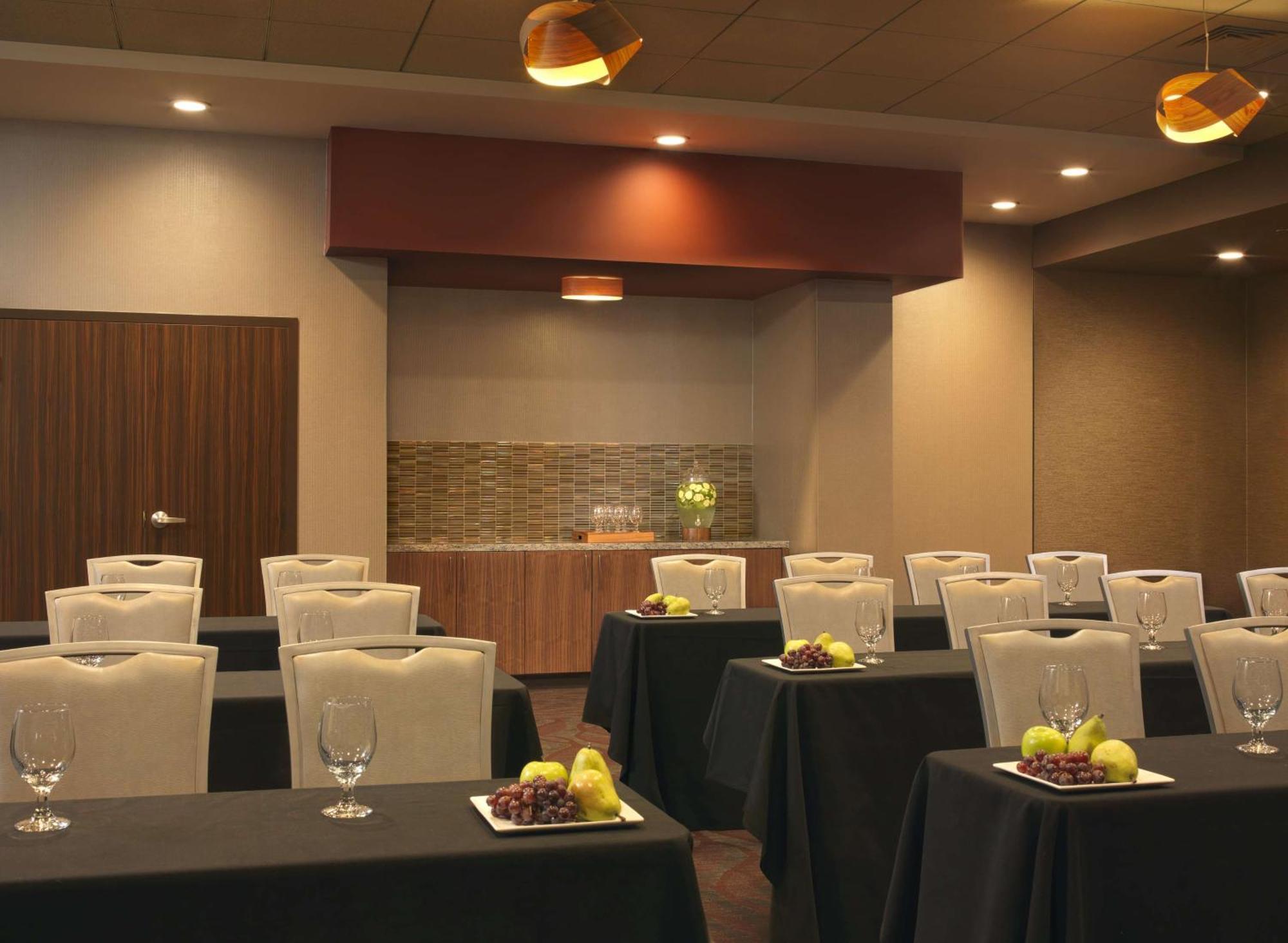 The Broadway Columbia - A Doubletree By Hilton Hotel Zewnętrze zdjęcie